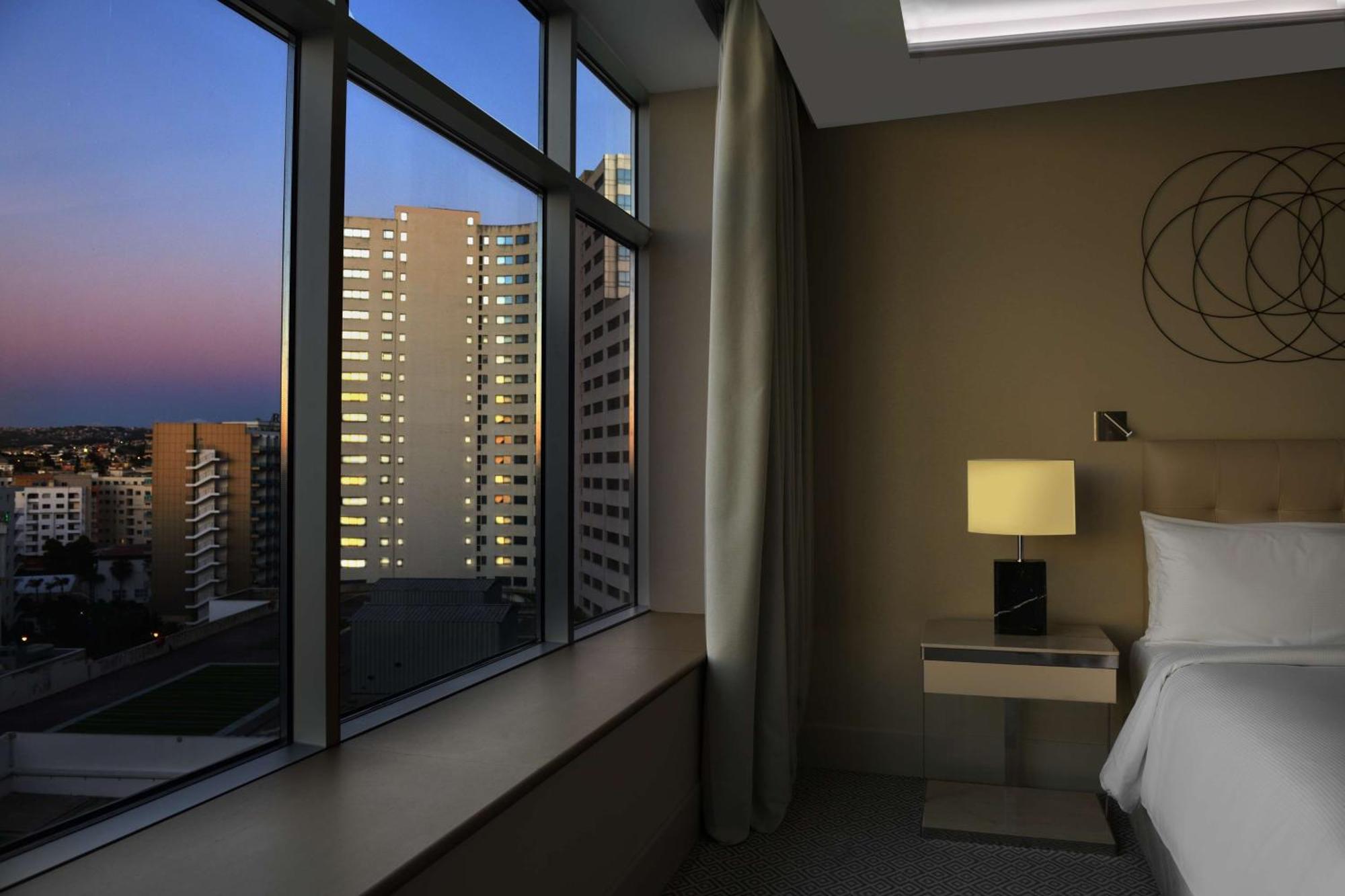 Hilton Tanger City Center Екстериор снимка A guest room at the hotel